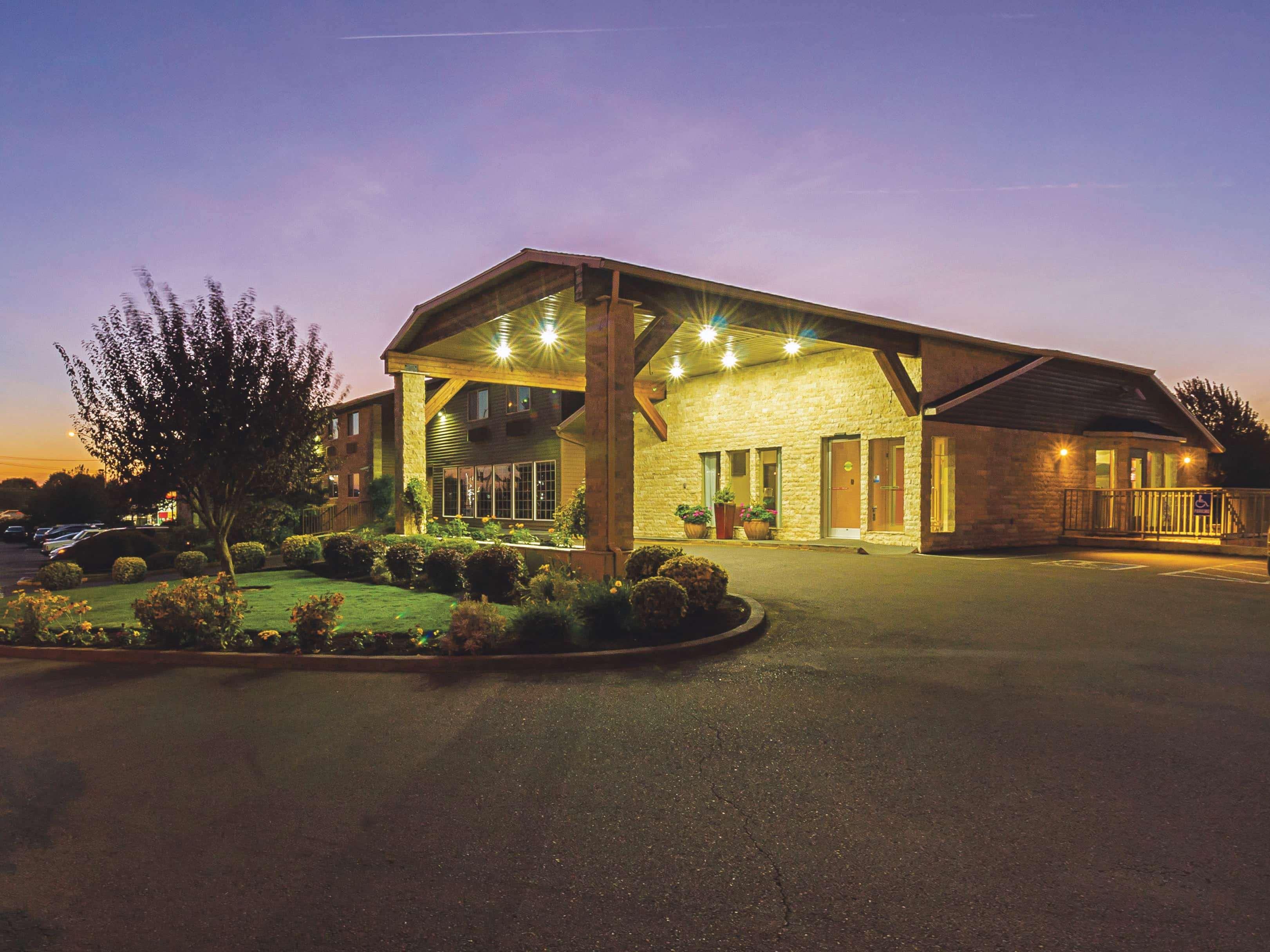 La Quinta By Wyndham Woodburn Hotel Kültér fotó